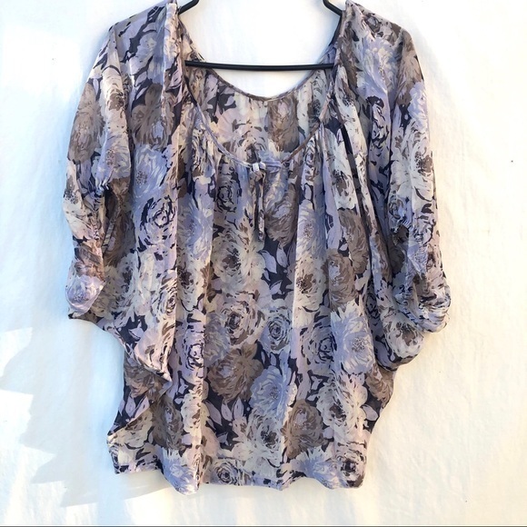 Tops - Chiffon natural silk floral blouse